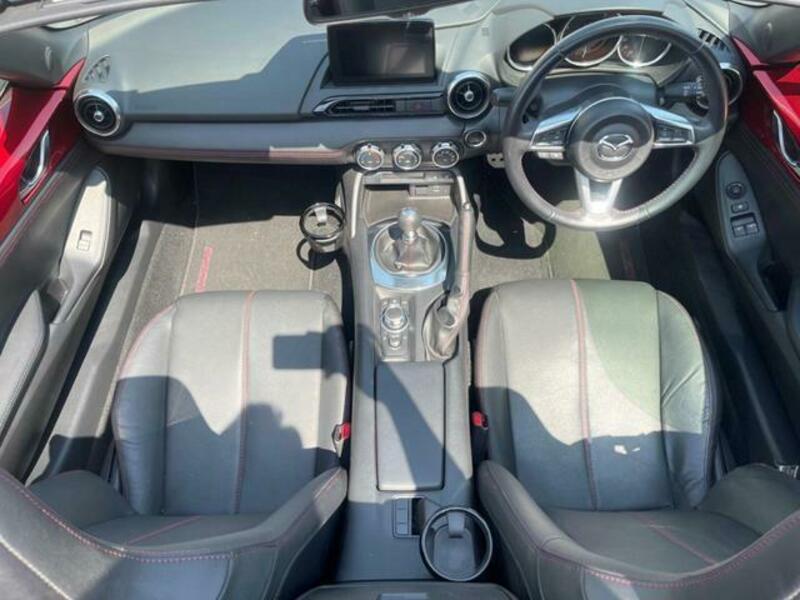 ROADSTER