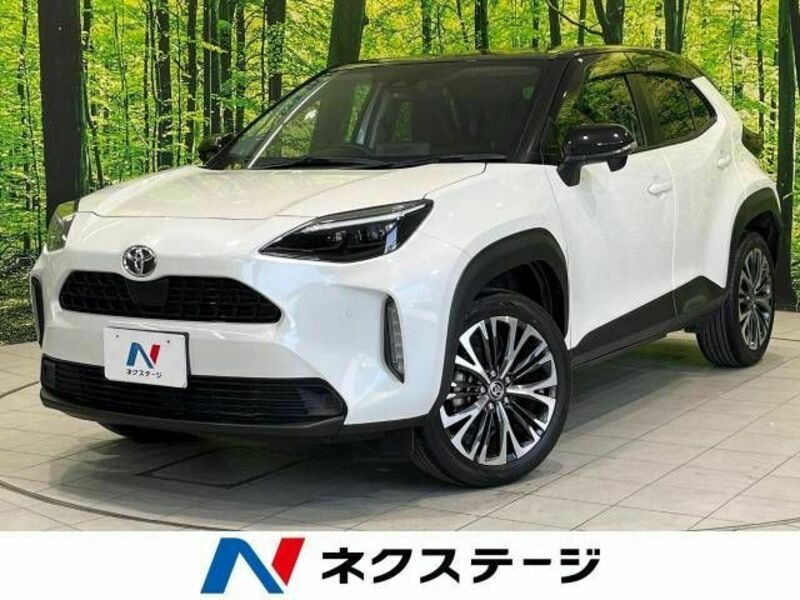 YARIS CROSS
