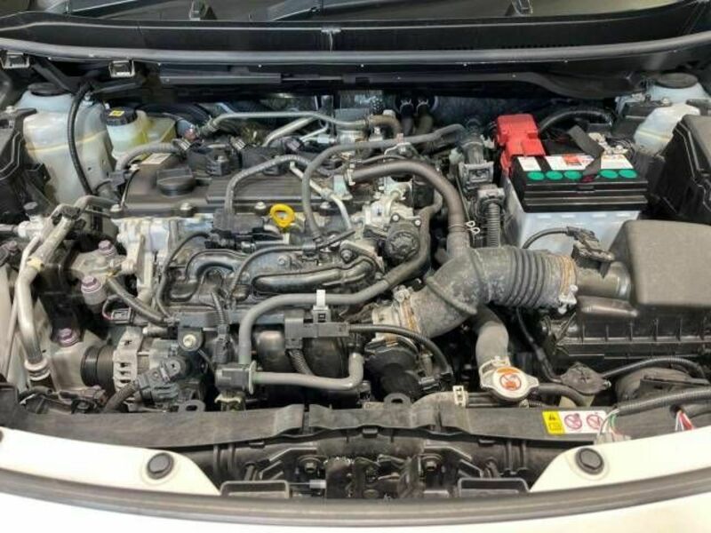 YARIS CROSS-17