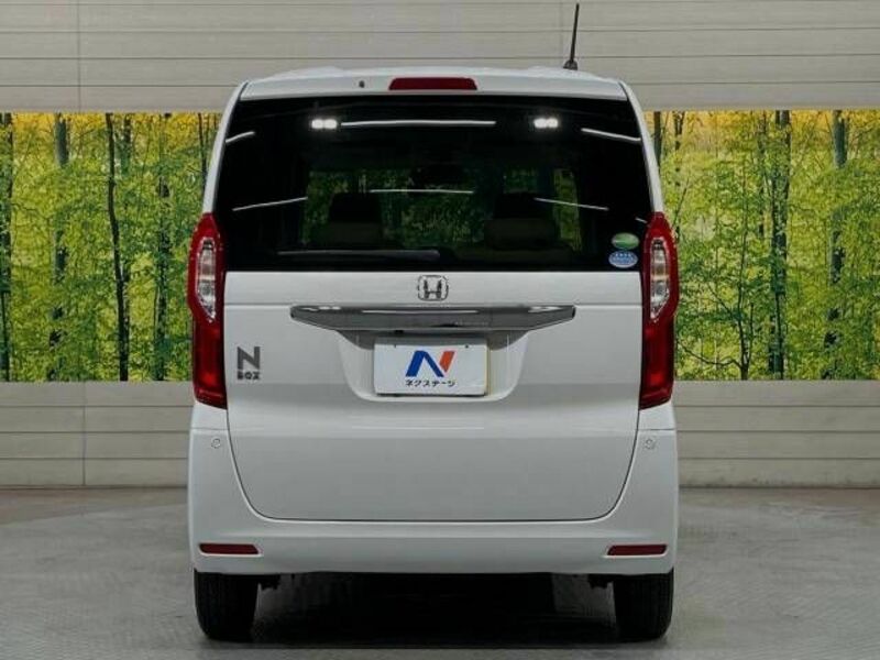 N BOX