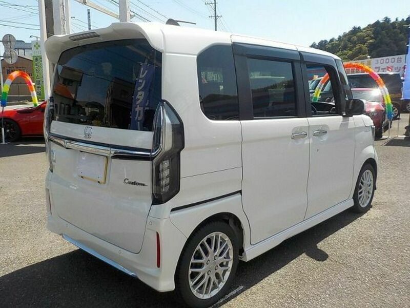 N BOX CUSTOM