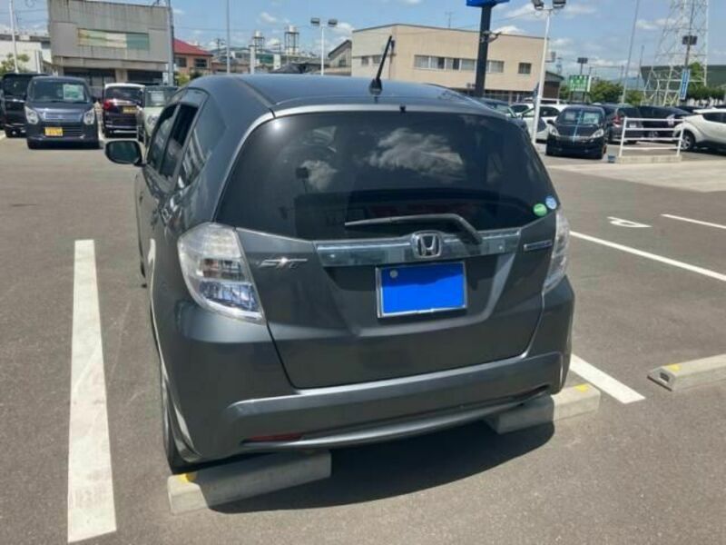 FIT HYBRID-7