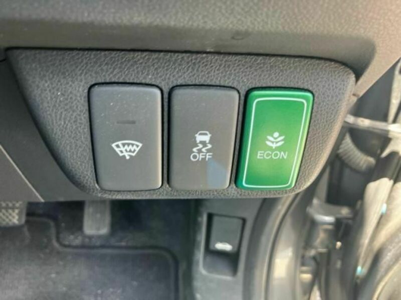 FIT HYBRID-16