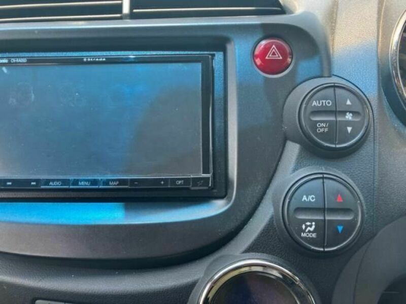 FIT HYBRID-17