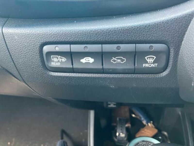 FIT HYBRID-18