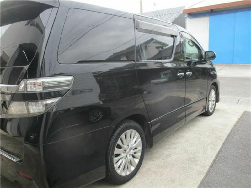 VELLFIRE