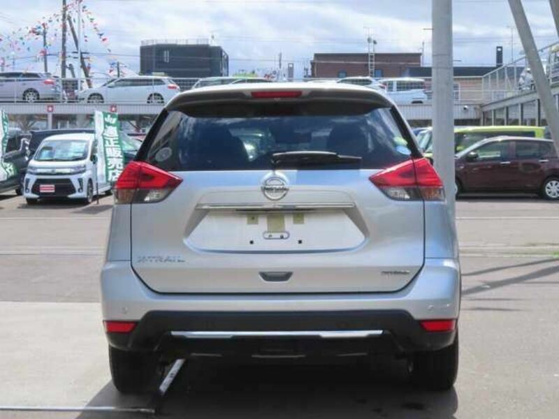 X-TRAIL-4