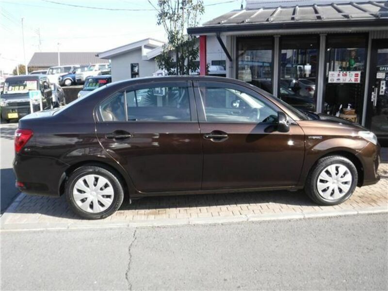 COROLLA AXIO-6