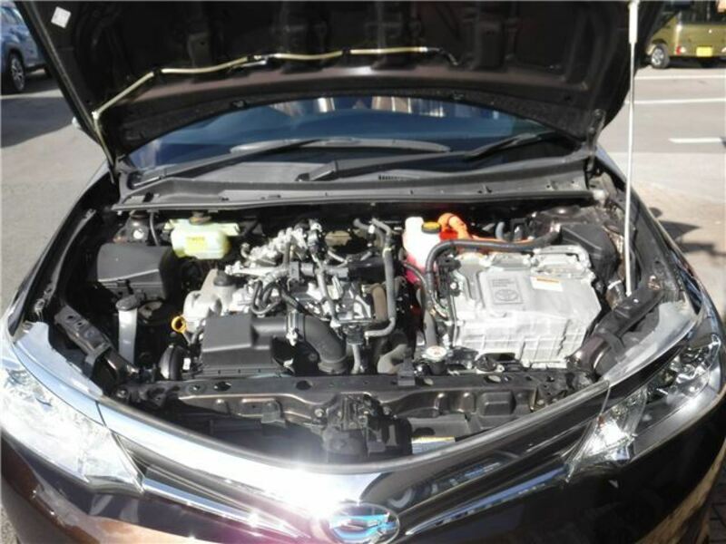 COROLLA AXIO-17