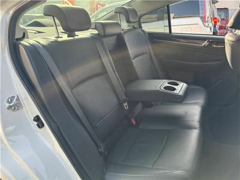 LEGACY B4