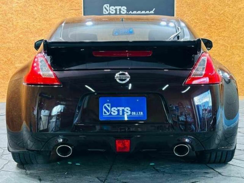 FAIRLADY Z-9