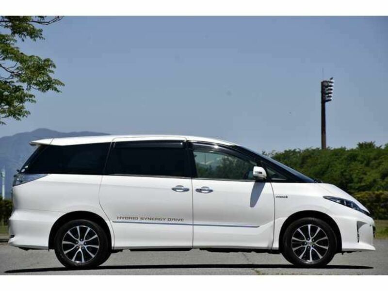 ESTIMA HYBRID-17