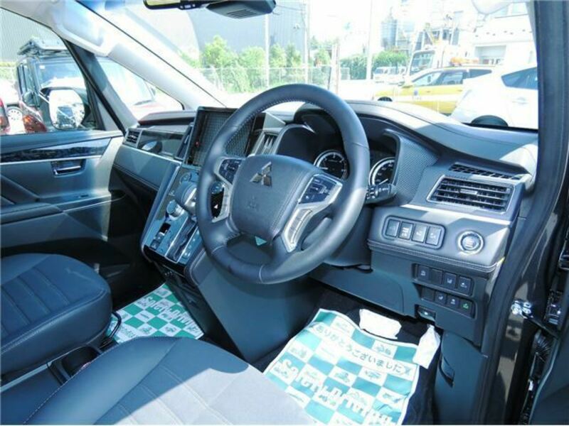 DELICA D5