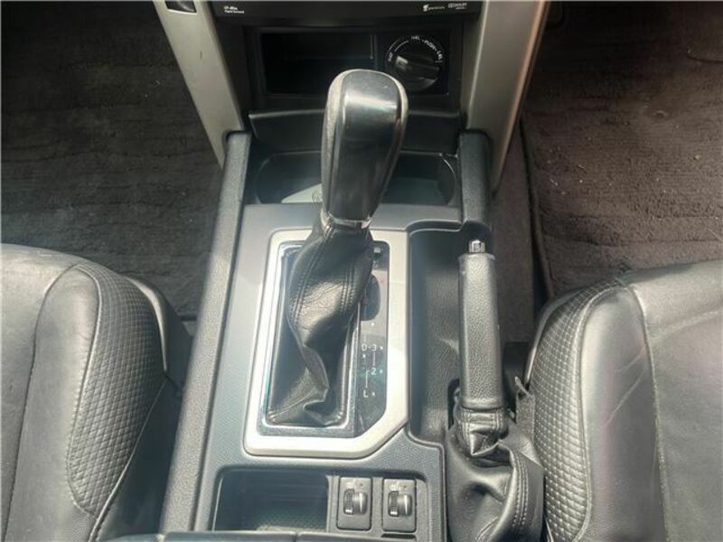 LAND CRUISER PRADO-12