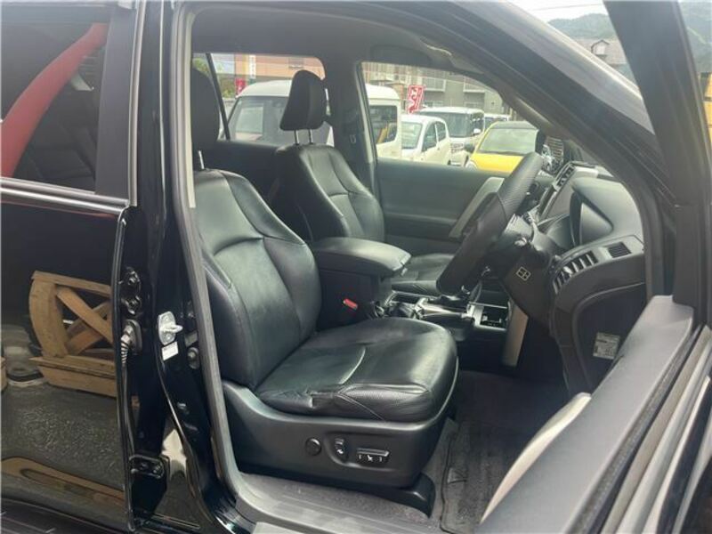 LAND CRUISER PRADO-19