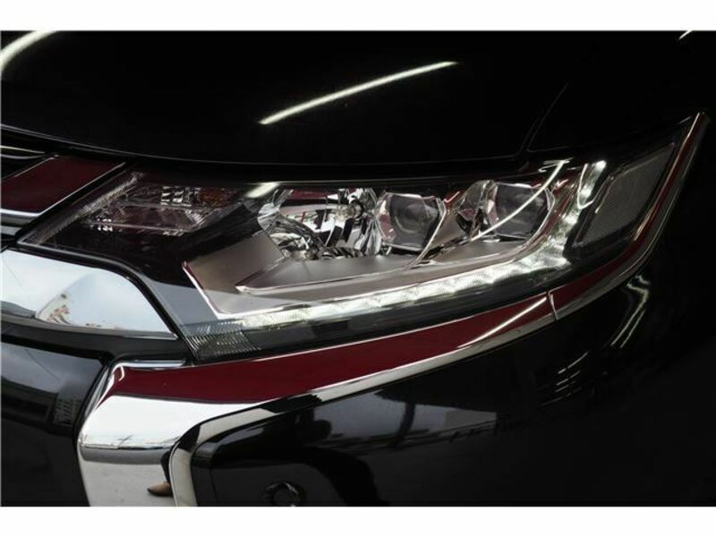OUTLANDER PHEV-7