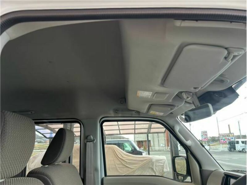 CLIPPER VAN