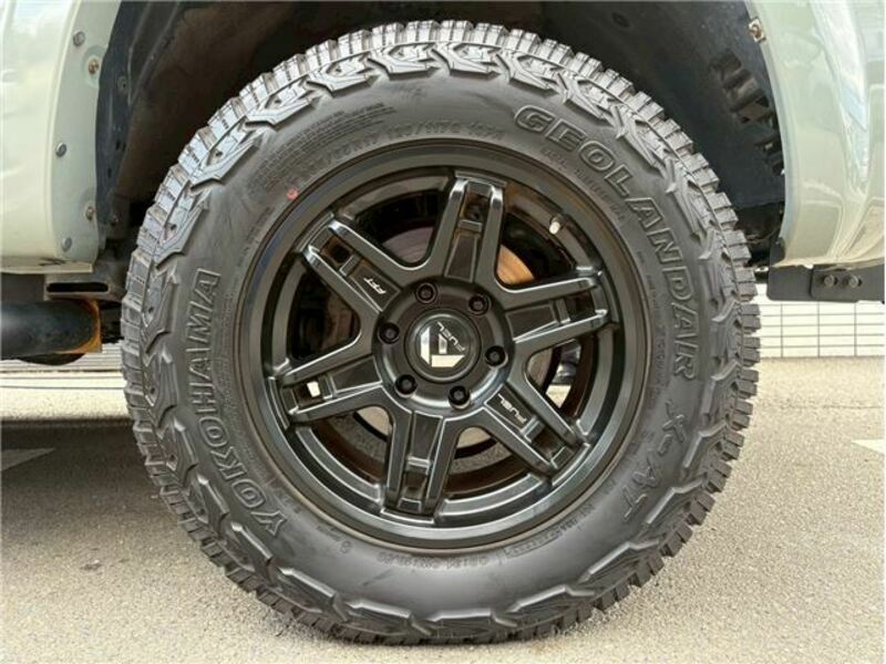 HILUX SURF