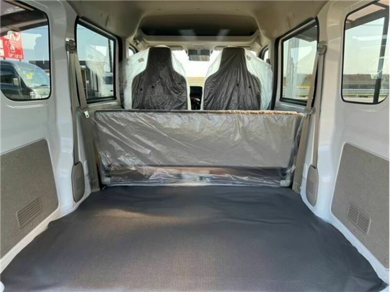 CLIPPER VAN