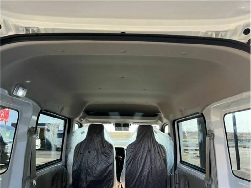 CLIPPER VAN