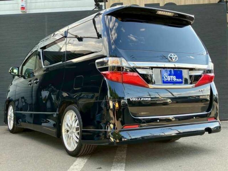 VELLFIRE-6