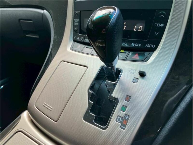 VELLFIRE-29
