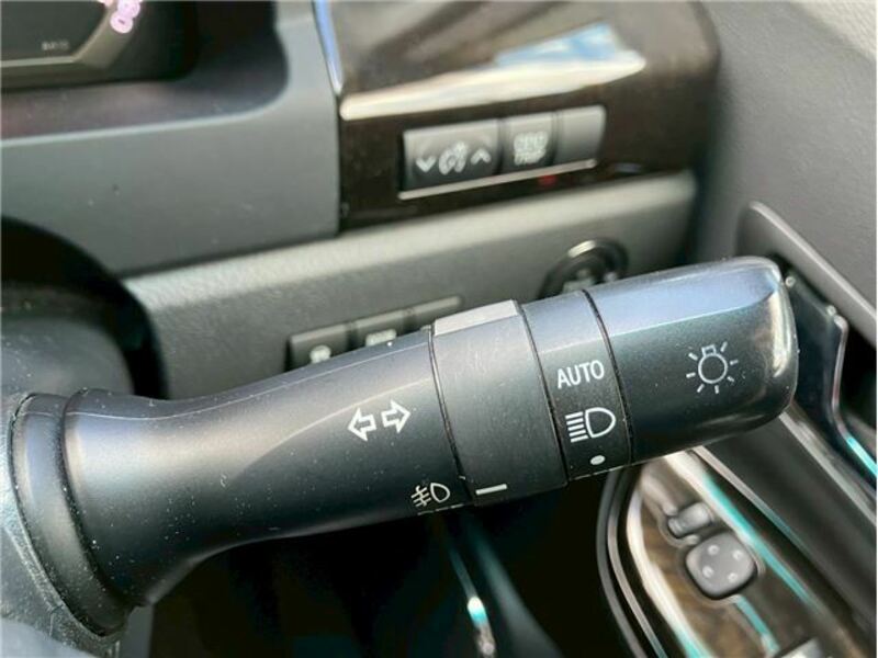 VELLFIRE-39