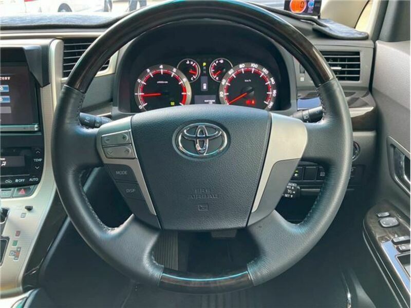 VELLFIRE-41