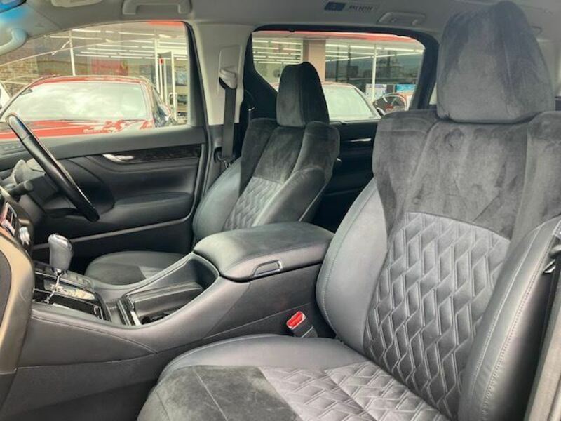 VELLFIRE-18