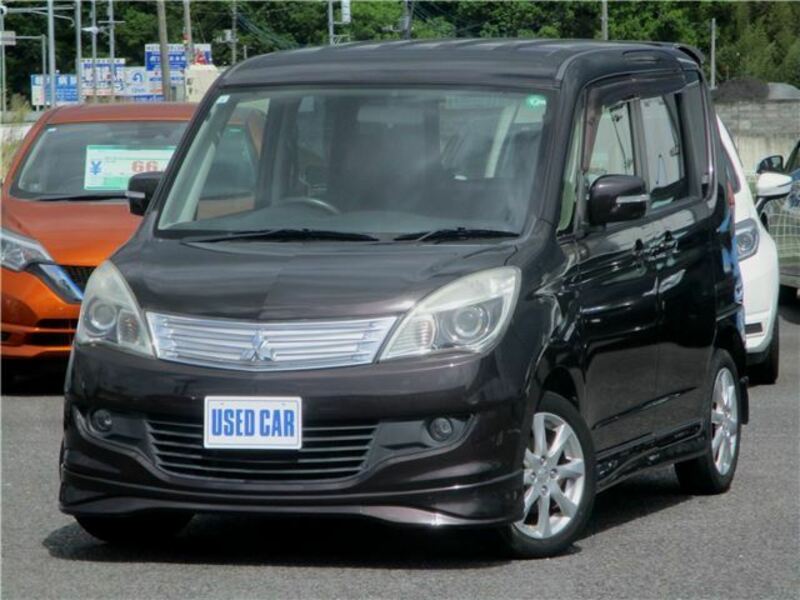 MITSUBISHI DELICA D2