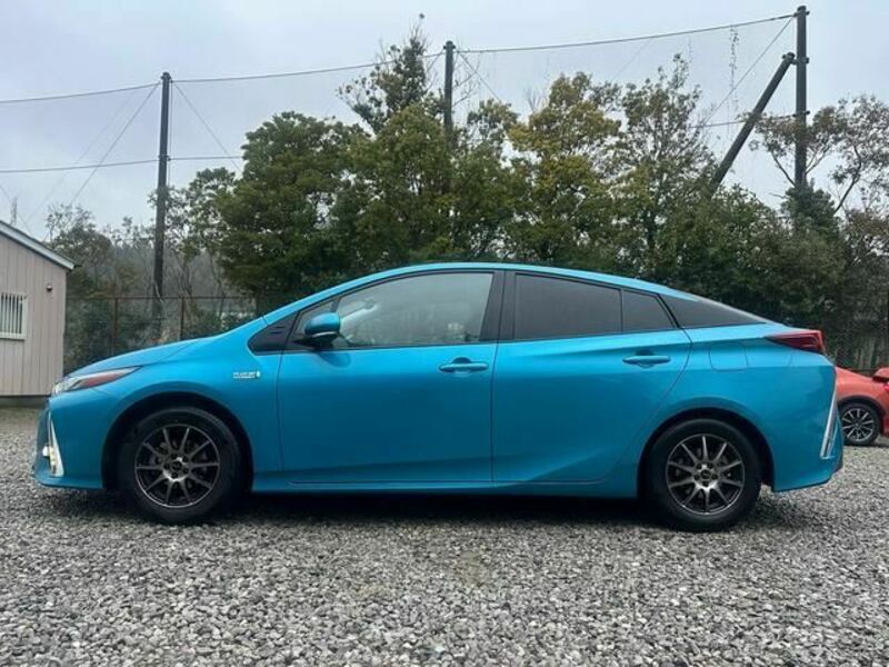 PRIUS PHV-3