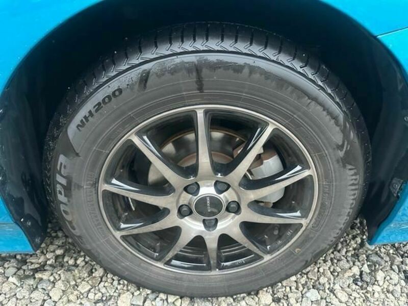 PRIUS PHV-8