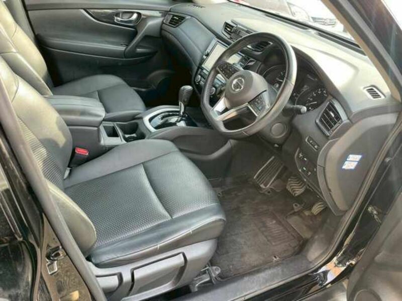 X-TRAIL-18