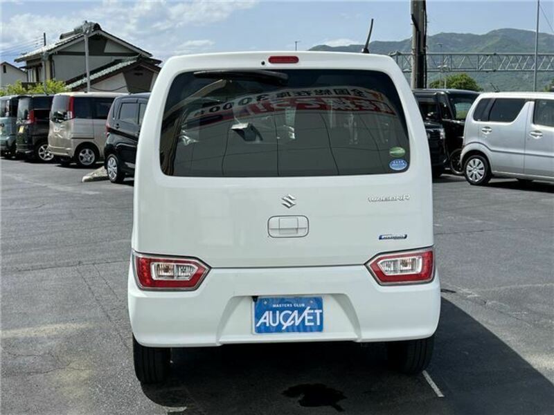 WAGON R-8