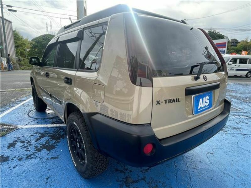 X-TRAIL