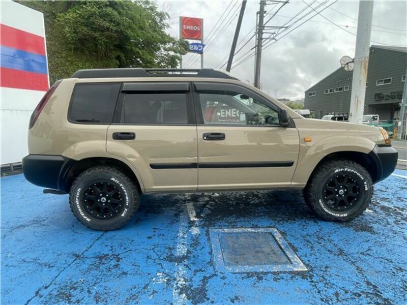 X-TRAIL