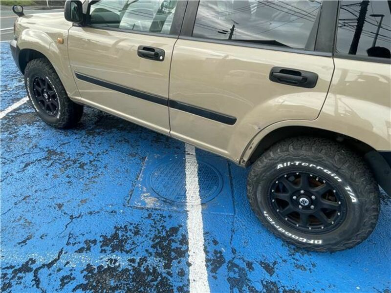 X-TRAIL