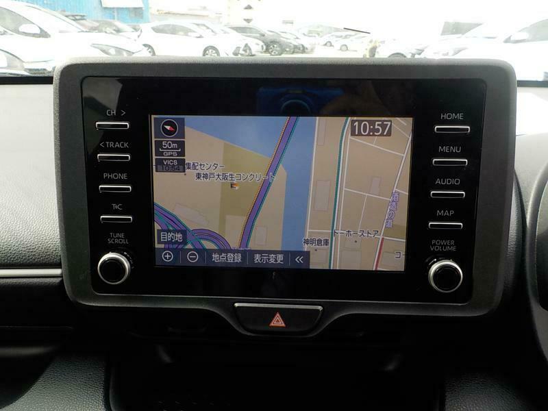 YARIS-8
