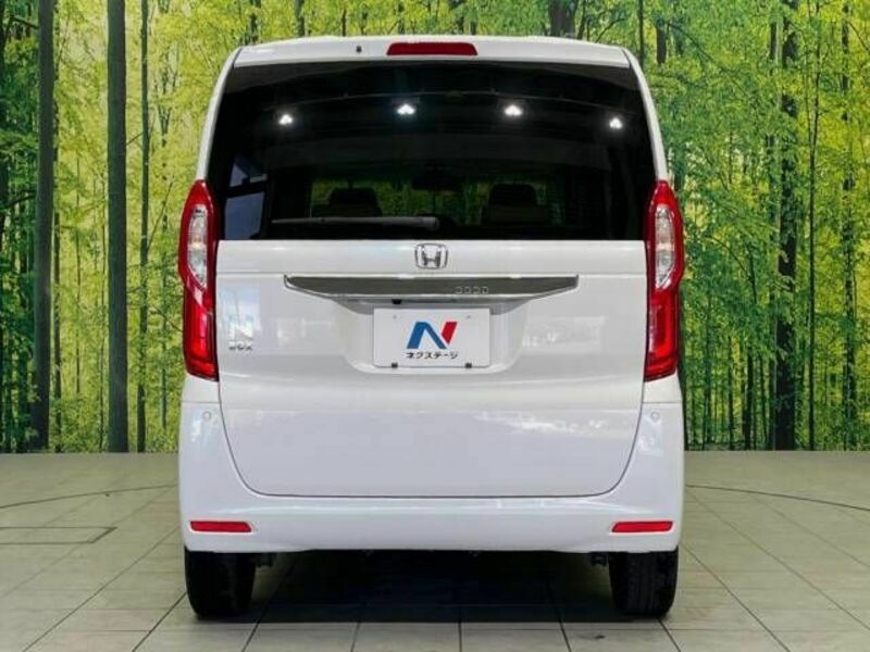 N BOX