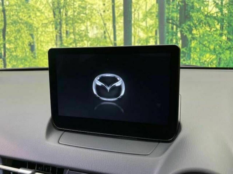 MAZDA2