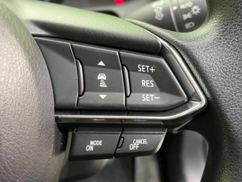 MAZDA2