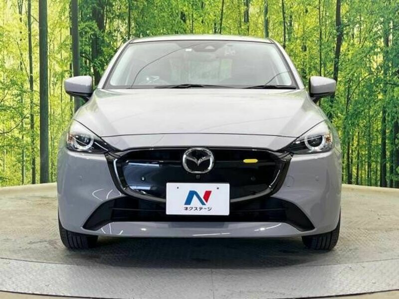 MAZDA2