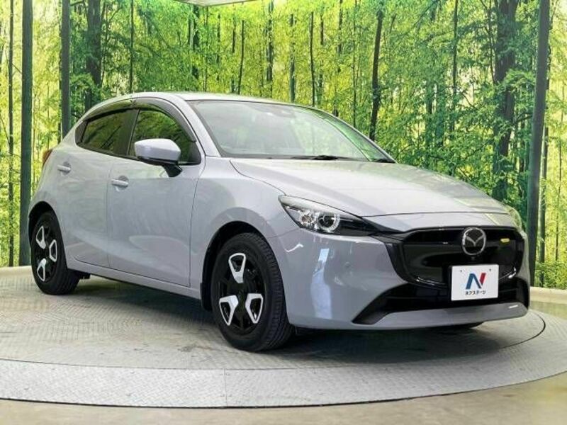 MAZDA2