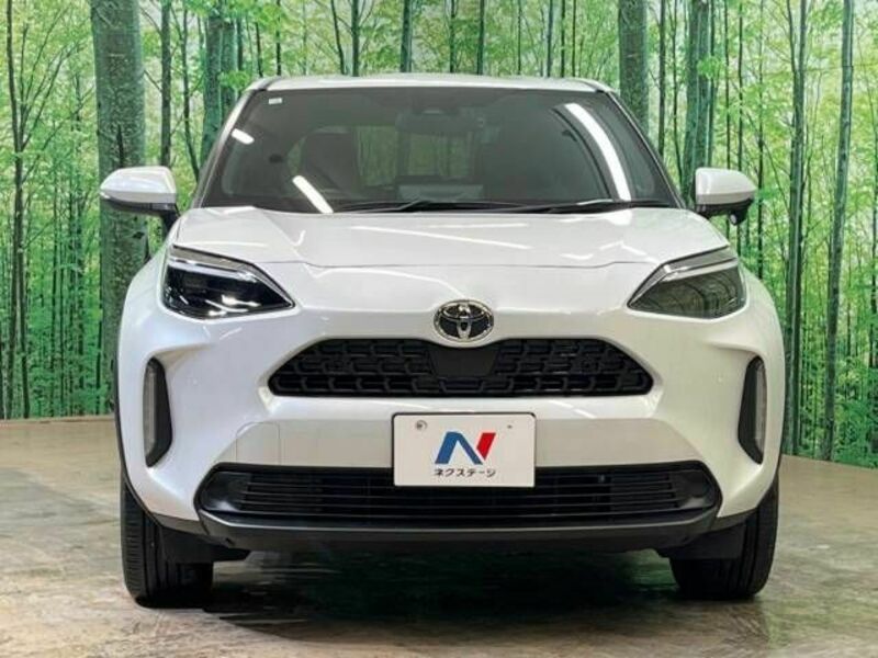 YARIS CROSS-14
