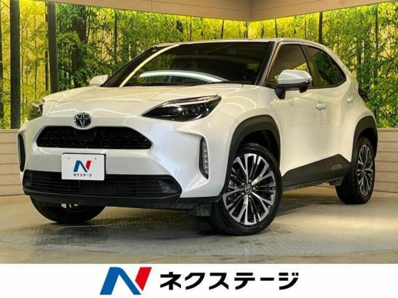 YARIS CROSS