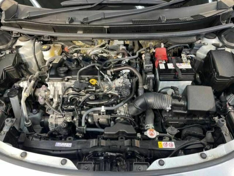 YARIS CROSS-18