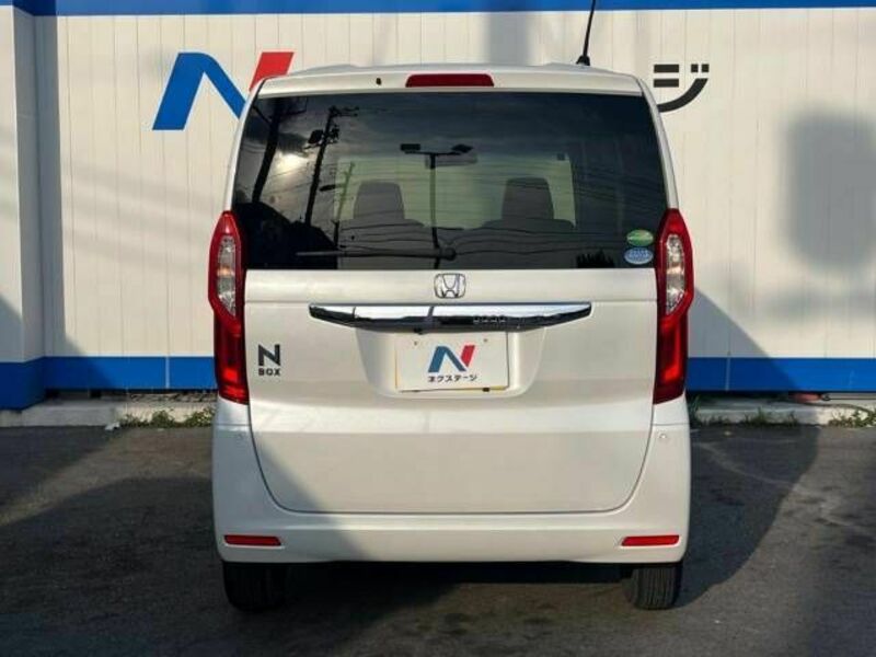 N BOX