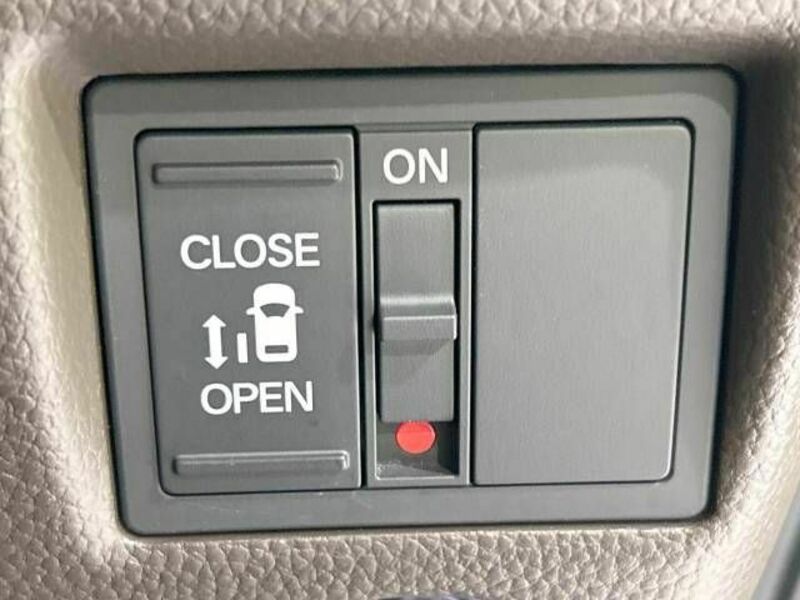 N BOX