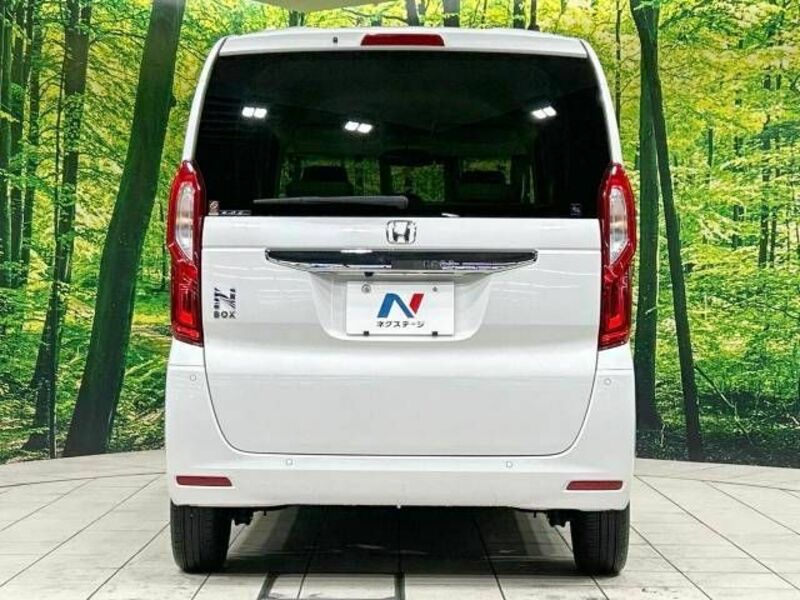 N BOX