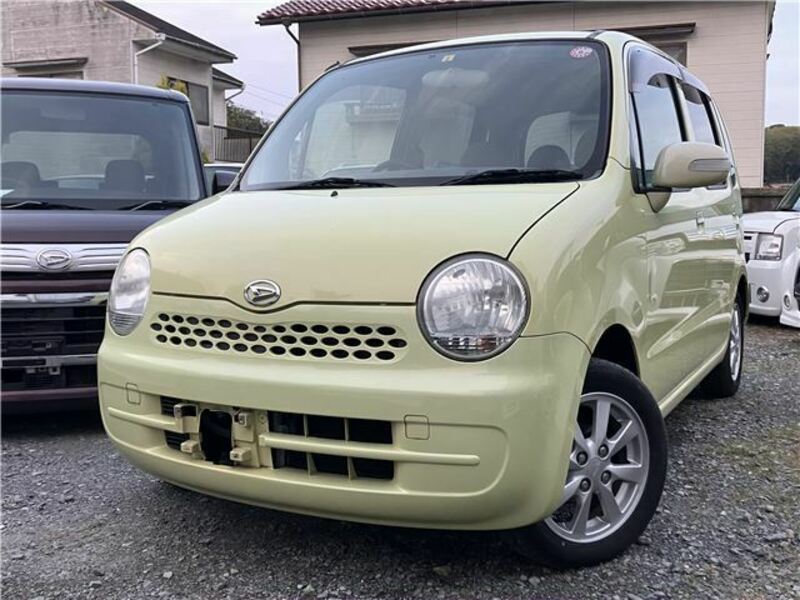 DAIHATSU MOVE LATTE